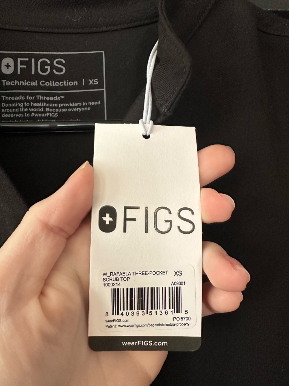 FIGS Rafaela scrub top - Picture 2 of 3